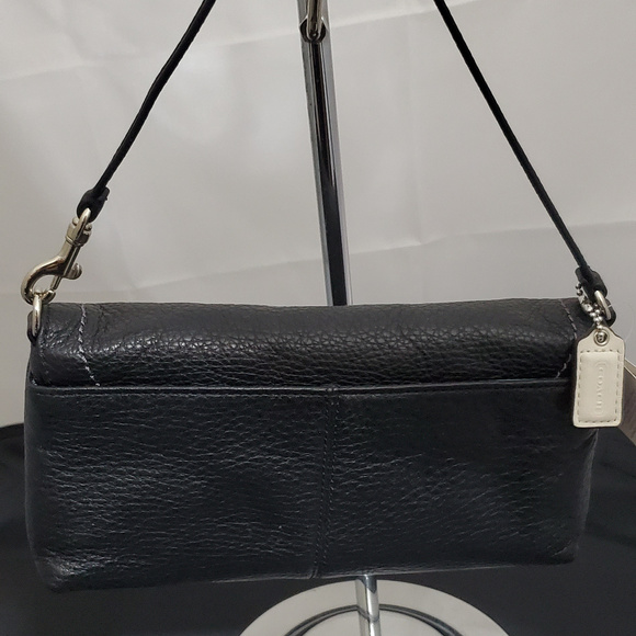 Coach Park Leather Large Flap Wristlet 49177 - Picture 2 of 6